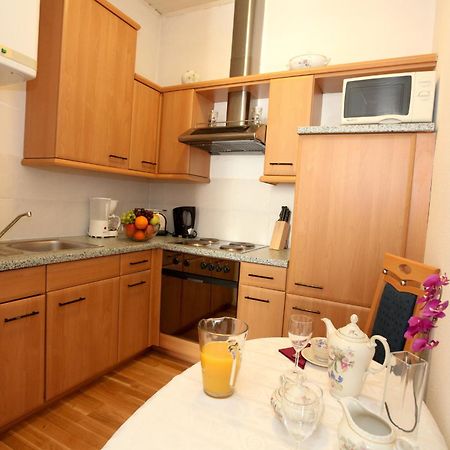 Mozart Apartments Wina Bagian luar foto