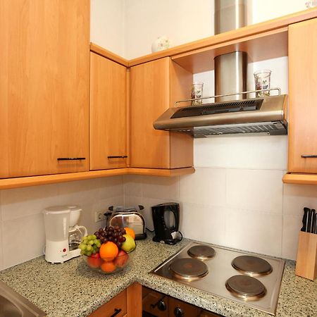 Mozart Apartments Wina Bagian luar foto