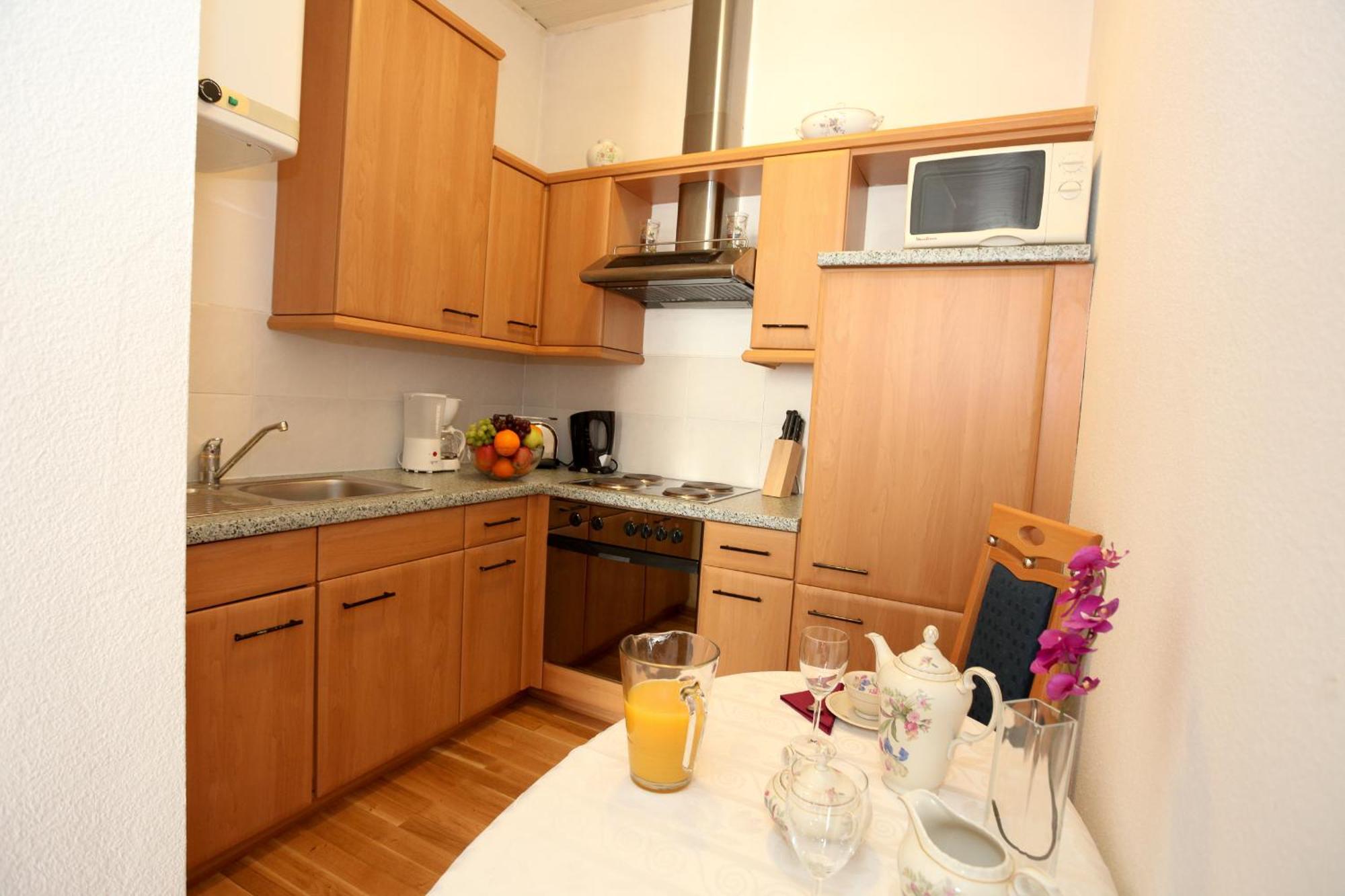 Mozart Apartments Wina Bagian luar foto