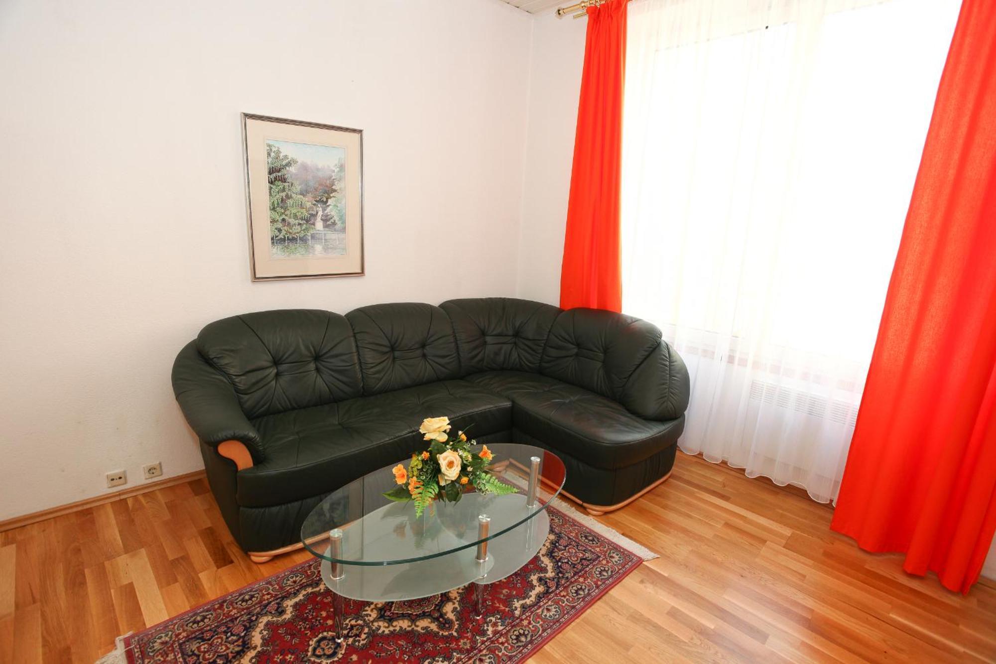Mozart Apartments Wina Bagian luar foto